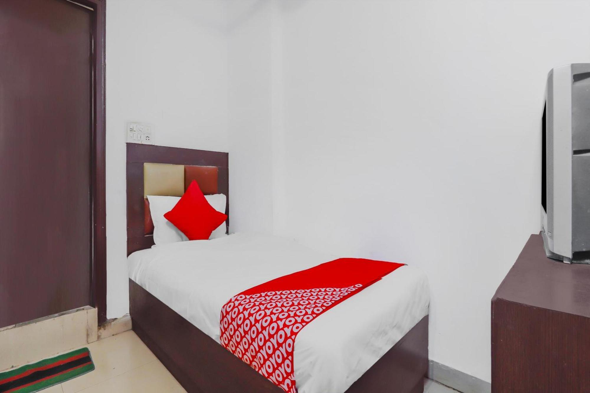 Hotel O Meredian Hyderabad Exterior photo