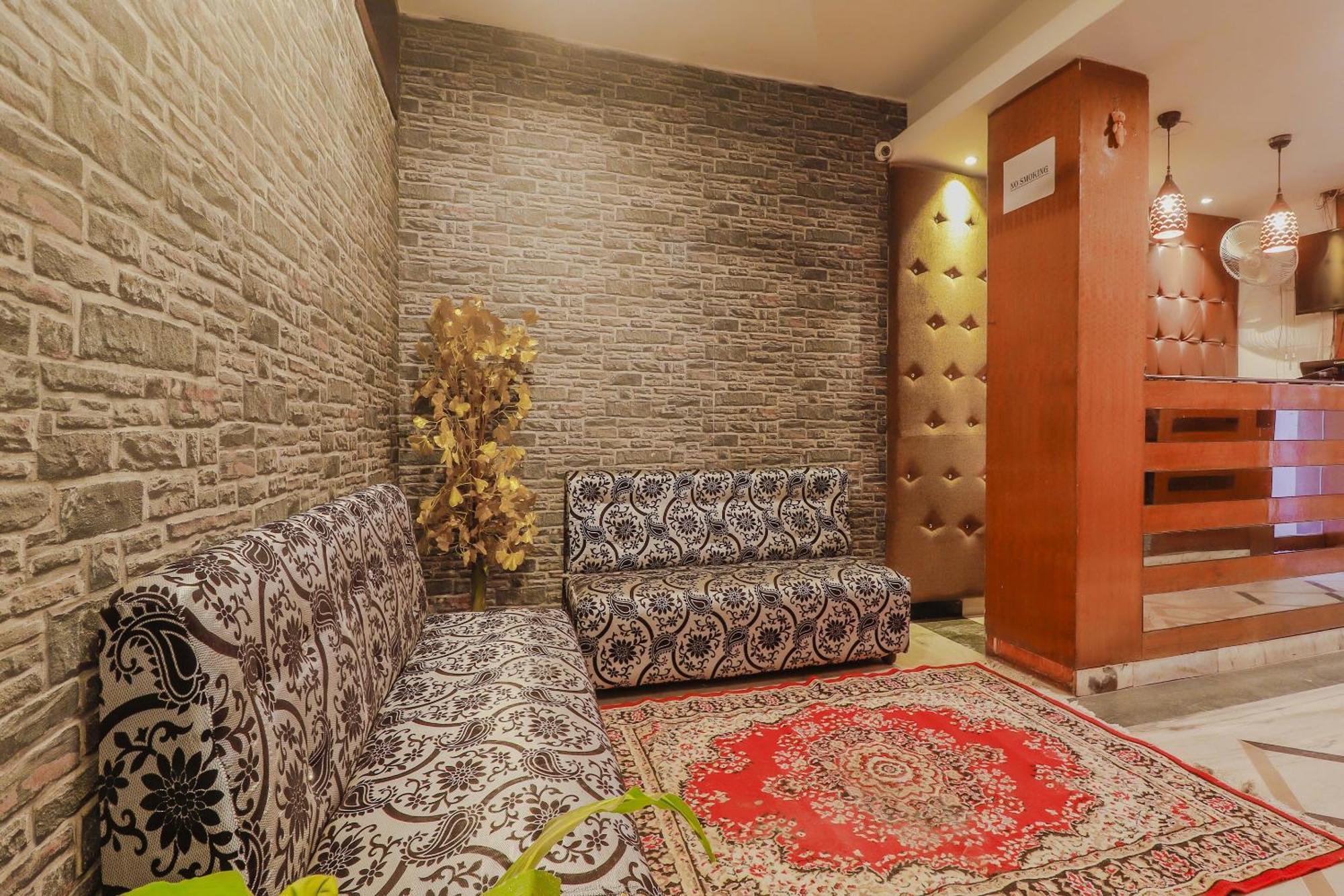 Hotel O Meredian Hyderabad Exterior photo